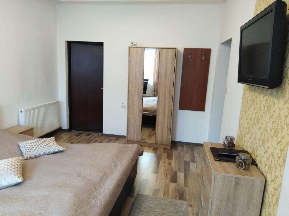 Siesta Pension Miercurea Ciuc Exteriör bild