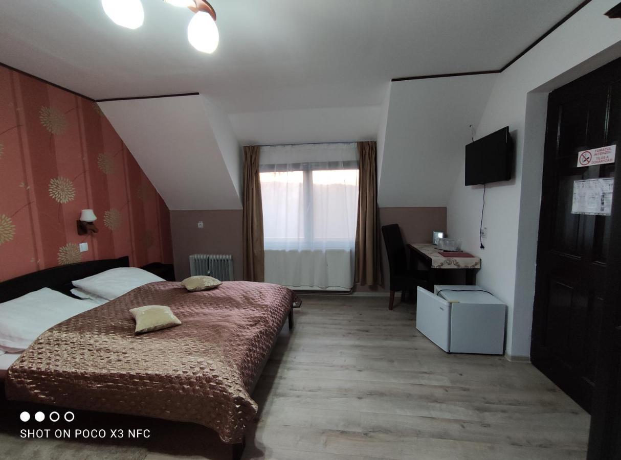 Siesta Pension Miercurea Ciuc Exteriör bild