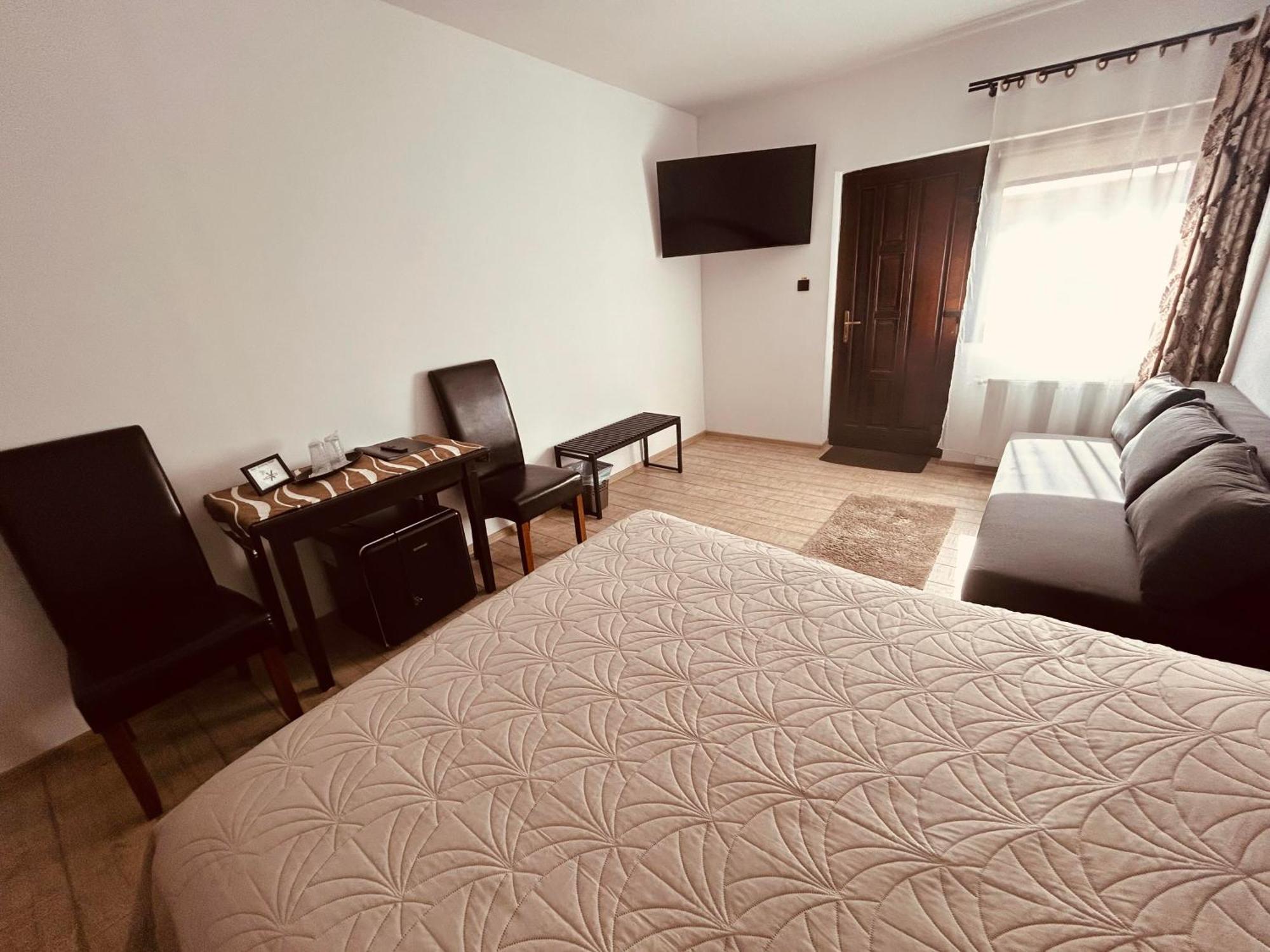 Siesta Pension Miercurea Ciuc Exteriör bild